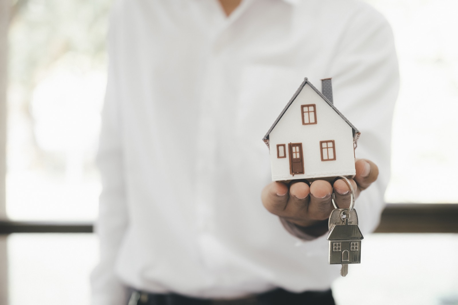 Discussing a property listing